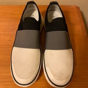 Johnson and Murphy slip on sneakers size 6.5